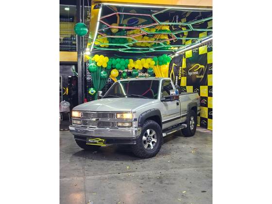 CHEVROLET SILVERADO 4.2 CONQUEST 4X2 CS 18V TURBO INTERCOOLER DIESEL 2P MANUAL CHEVROLET SILVERADO 4.2 CONQUEST 4X2 CS 18V TURBO INTERCOOLER DIESEL 2P MANUAL